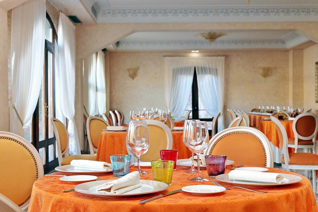 Turano Resort Colle di Tora Exteriör bild