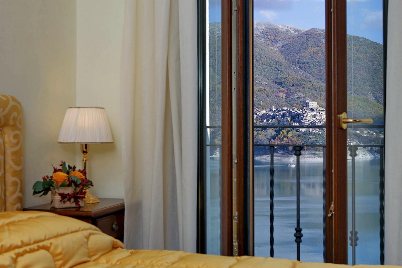 Turano Resort Colle di Tora Exteriör bild