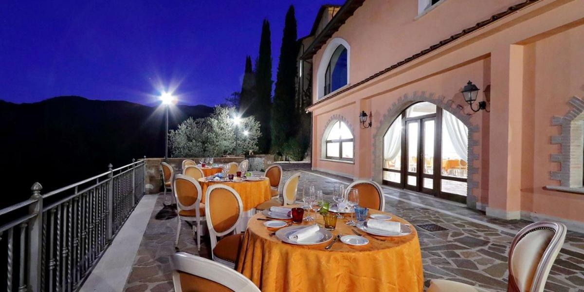 Turano Resort Colle di Tora Exteriör bild